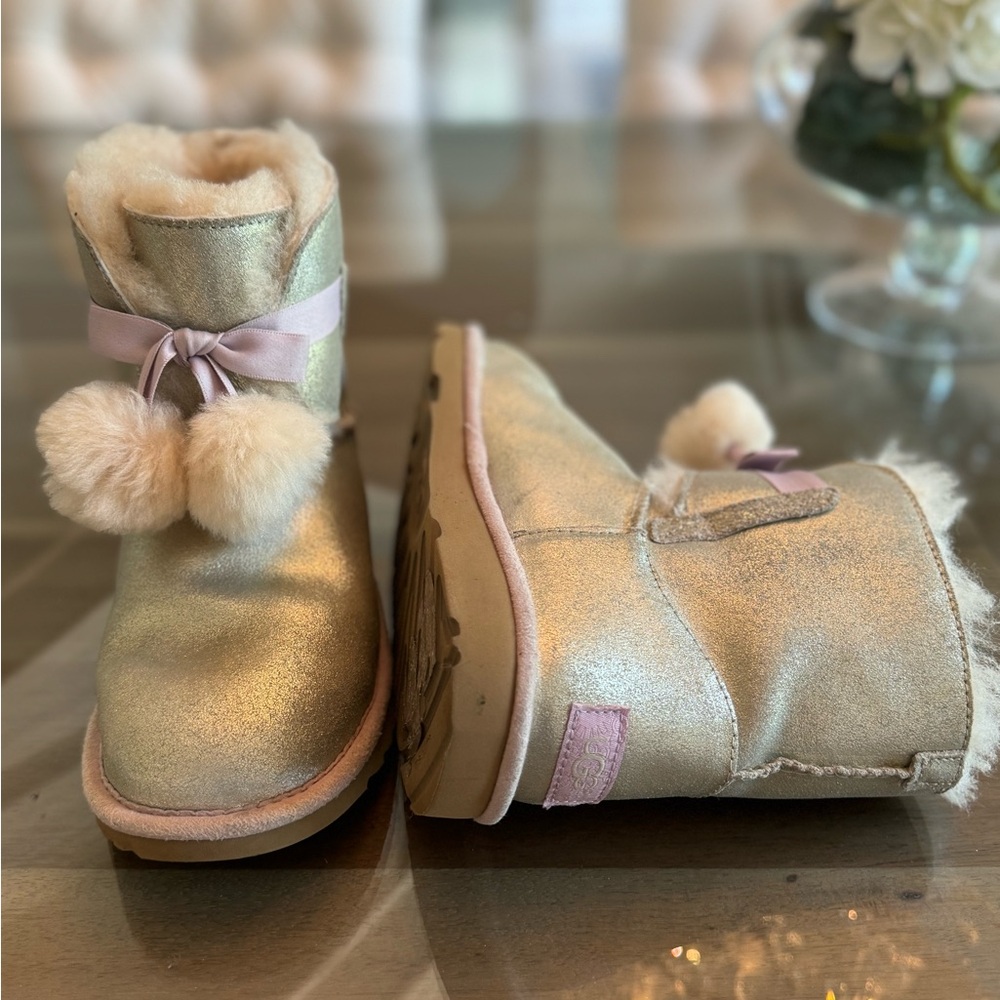 Ugg Gita Metallic Pom Pom Boots, girls size 4